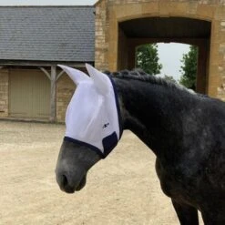 Saxon Fliegenmaske Mesh Weiß/Navy -TRUS Pferd Geschaft agradi 44946646 4.4cb6e8