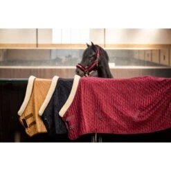 HB Showdecke Showtime Velvet Spring Burgunderrot -TRUS Pferd Geschaft hb 1339 ass.90adc2 1