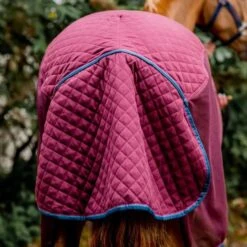 Rambo Travel Series Burgunderrot -TRUS Pferd Geschaft hw acagkx qqgb rambo travel series tail flap 1.47594a