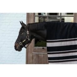 Kentucky Horsewear Kentucky Fleecedecke Heavy Square Stripes Schwarz/Grau -TRUS Pferd Geschaft kentucky 63bcf29c790d7 5a174c8c73e409c4ade5dbfc875fc250463d11c7 485a0607.92c85e 2