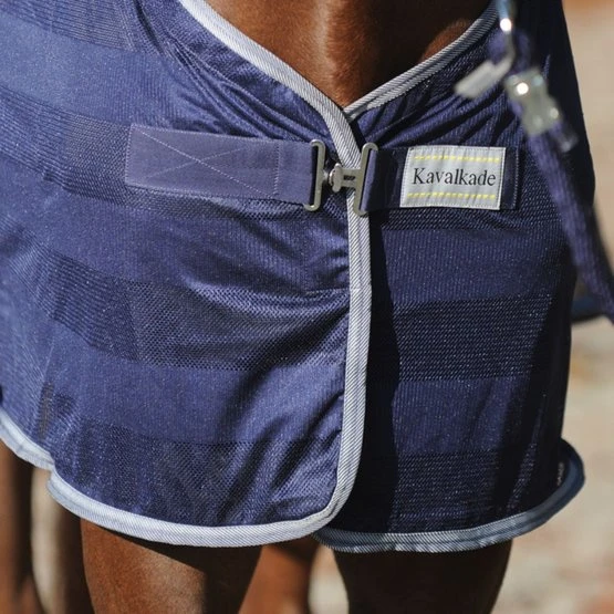 Kavalkade Fliegendecke Stripe Navy 8 Kavalkade Fliegendecke Stripe Navy – Bild 8